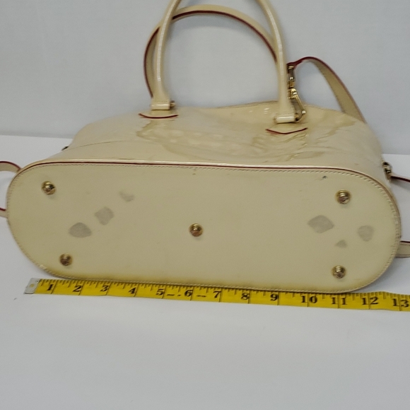 Beige Arcadia Genuine Patent Leather Shoulder Crossbody  Bag Top Zip - Picture 3 of 8